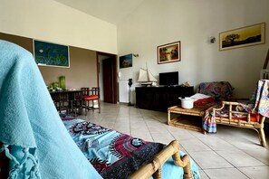 3 bedrooms, bed sheets - N084 - Numana, villa with garden and pool (Numana)