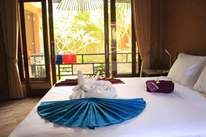 Phòng cơ bản | Bàn, truy cập Internet không dây miễn phí, bộ trải giường 