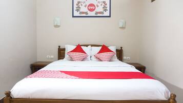 Standard Double Room | 1 bedroom, desk, free WiFi, bed sheets