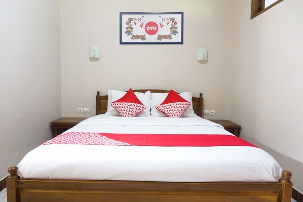 Standard-Doppelzimmer | Schreibtisch, kostenloses WLAN, Bettwäsche