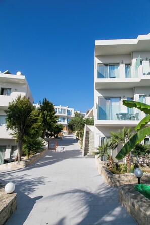 Front of property - Resol Hotel (Mylopotamos)