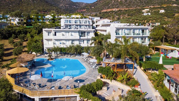 Front of property - Resol Hotel (Mylopotamos)