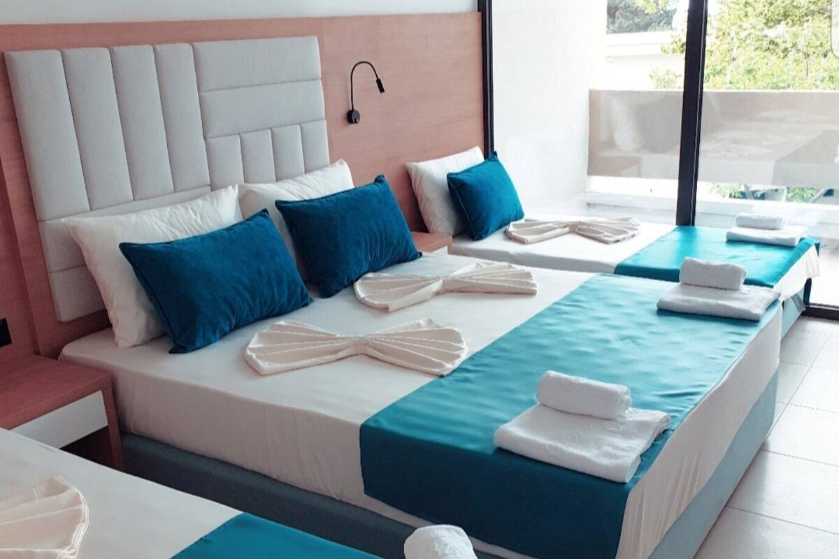 Két bảo mật tại phòng, bàn, màn/rèm cản sáng, phòng cách âm