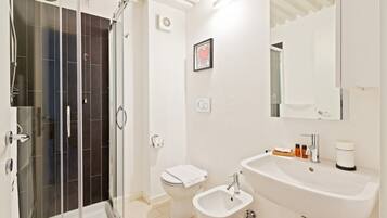 Dusche, Bidet