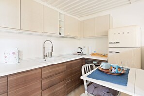 Microwave, stovetop, dishwasher - GuestHost - NEW! Exclusive Loft with balcony & garden! (Milano)