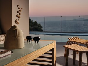 Bar en bord de piscine
