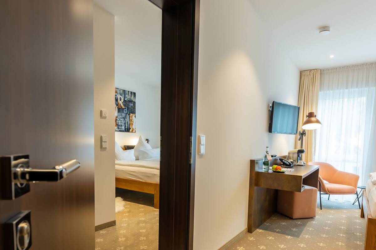 comfort double room | 1 bedroom, hypo-allergenic bedding, minibar, in-room safe