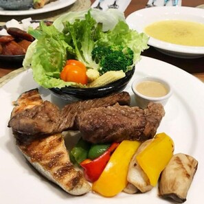 Dining - Statt de Vallee - Campsite (Kaohsiung)