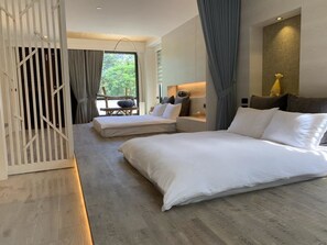 Deluxe Quadruple Room | Down duvets, blackout curtains, soundproofing, bed sheets - Statt de Vallee - Campsite (Kaohsiung)