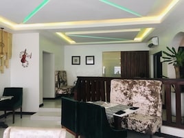 Breakfast, lunch and dinner served