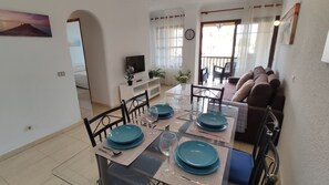 TV - Canarian Village House (Arona)