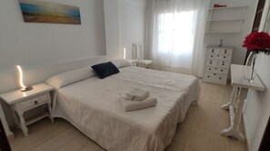 2 Schlafzimmer, Bügeleisen/Bügelbrett, kostenloses WLAN, Bettwäsche