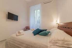 2 chambres, fer et planche à repasser, Wi-Fi, literie fournie