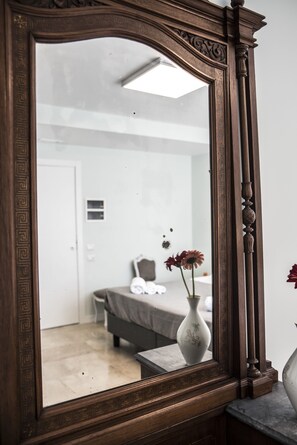 Superior Double or Twin Room (Marina) | Minibar, desk, soundproofing, free WiFi - Attico 33 B&B (Palermo)