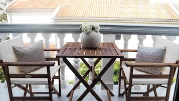 Apartamento standard, vista para a praia | Terraço/pátio