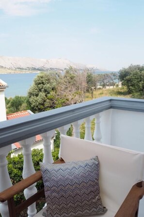 Standard Apartment, Beach View | Terrace/patio - Villa Lotus (Pag)