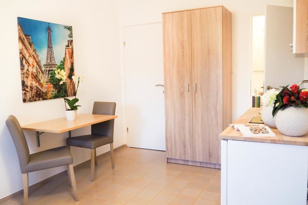 Standard Studio, Beach View | Living area | Smart TV