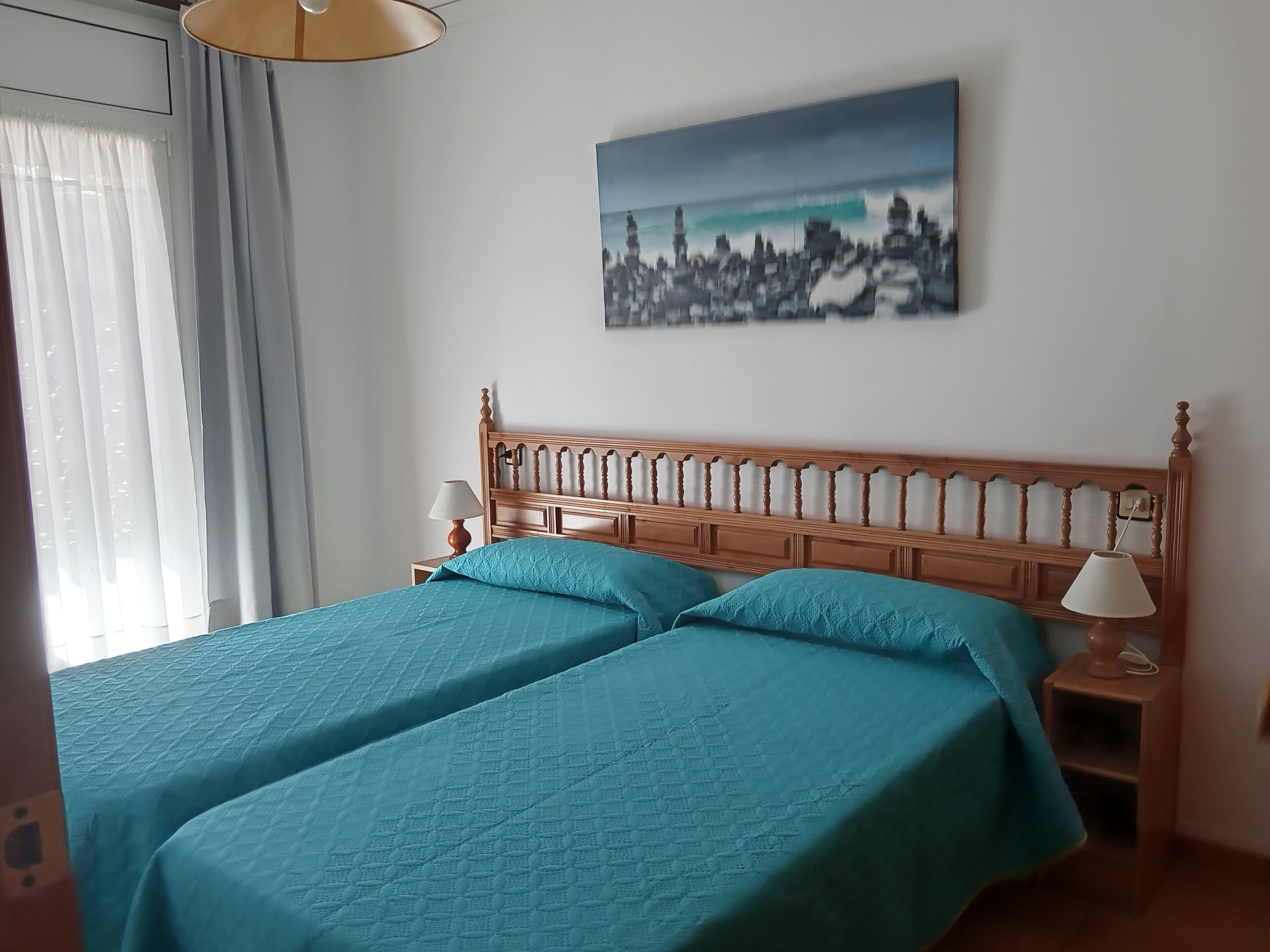 2 bedrooms, iron/ironing board, travel crib, free WiFi