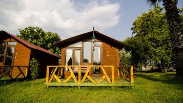 Family Bungalow, Garden View