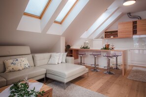 Junior Suite, Balcony | In-room safe, free WiFi, bed sheets, wheelchair access - Botique Hotel Skipass (Kranjska Gora)