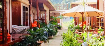 Bella Athena Garden