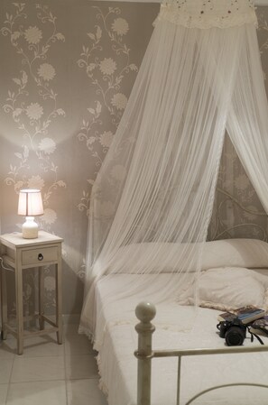 Comfort House, 2 Bedrooms, Courtyard View | 3 bedrooms, individually decorated, individually furnished - Sofia's Residence by Estia (Heraklion)