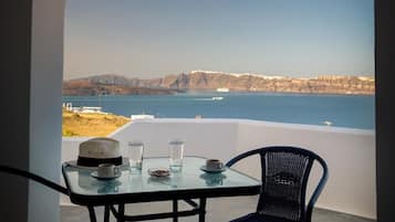Habitación doble Deluxe, vista al mar | Balcón