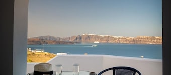 Pancratium villas & suites