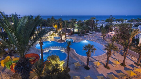 Indoor pool, outdoor pool - hotel Marhaba (Sousse)