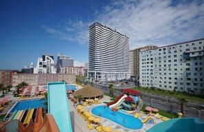 Seasonal outdoor pool - Aqualand Hotel (Batumi)