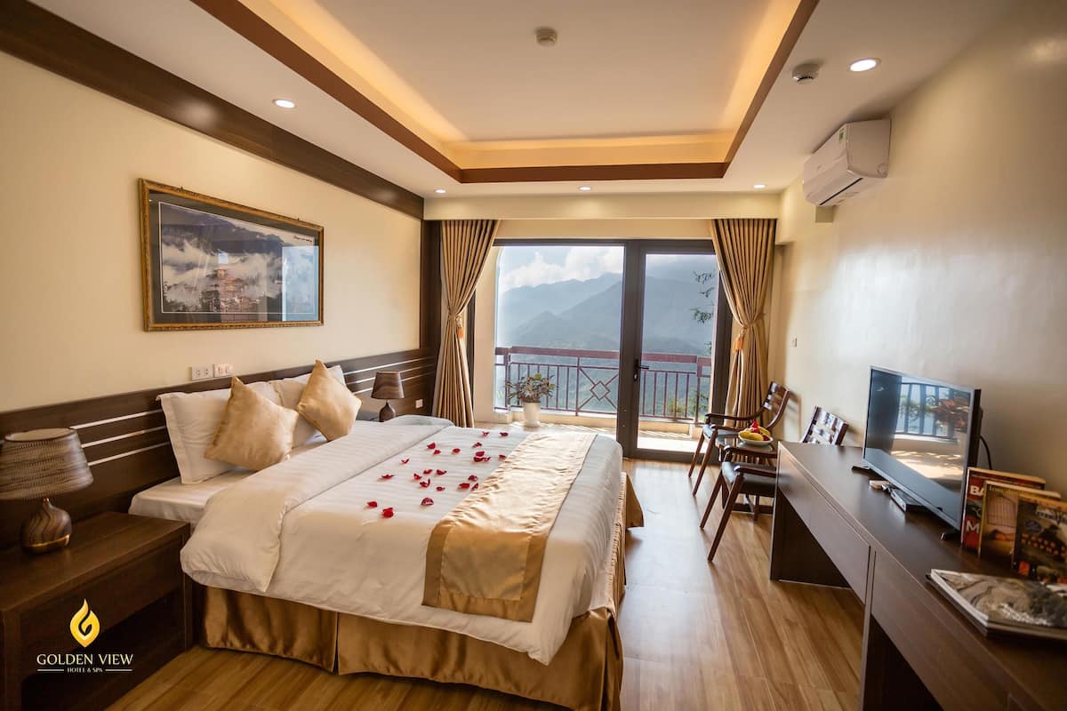 Junior Double or Twin Room, Mountain View | Minibar, in-room safe, desk, laptop workspace