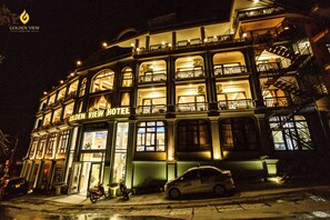 Front of property - evening/night - Golden View Sapa Hotel (Sa Pa)