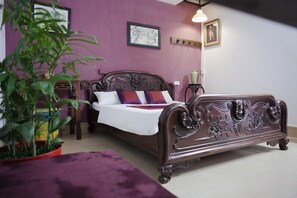 2 bedrooms, WiFi, bed sheets - Townhouse in Old Quarter- Clean/Safe/Centre/Big Group (Ha Noi)