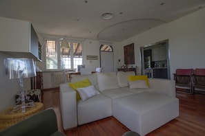 Apartment | Living area