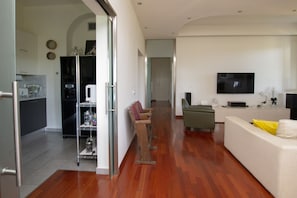 Apartment | Room amenity