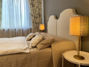 Departamento | 2 habitaciones, tabla de planchar con plancha, cunas y cuna de viaje 