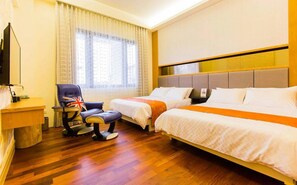 Quadruple Room (Spring) | Blackout drapes, rollaway beds, free WiFi - Relax B&B (Dongshan)