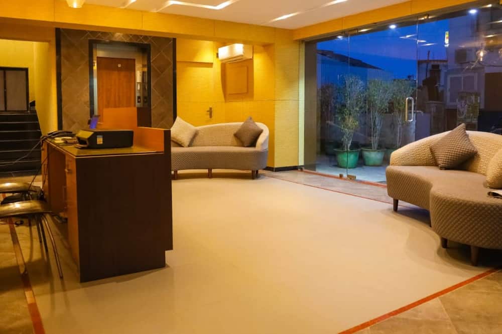 First Inn Hotels