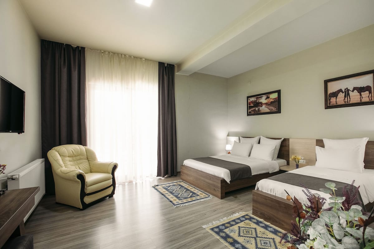 Quarto triplo standard, 3 camas de solteiro | Quartos à prova de som, camas extras/dobráveis (sobretaxa)