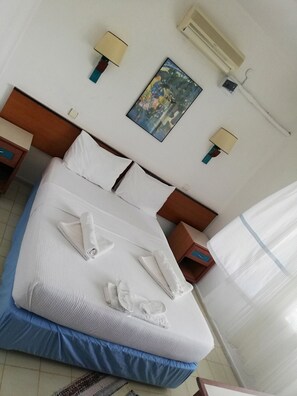 Ropa de cama de alta calidad y camas plegables/adicionales gratuitas