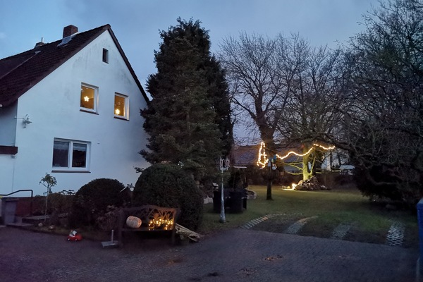 Abends mit Beleuchtung