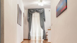 مدخل المنشأة