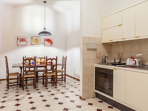 Apartment, 2 Bedrooms | Private kitchen | Fridge, oven, stovetop, dishwasher - Spada Apartment (Florence)