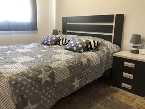 2 Schlafzimmer, Bügeleisen/Bügelbrett, kostenloses WLAN, Bettwäsche