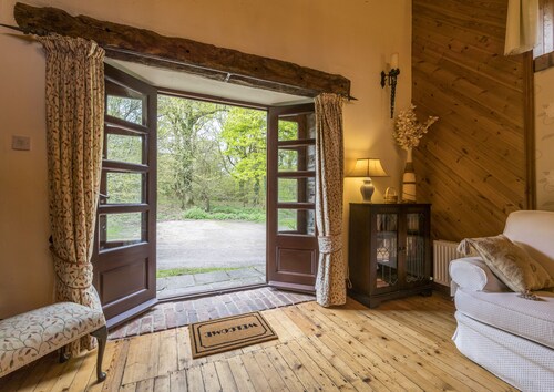 Forest of Dean Romantic & Rustic Holiday Cottage
