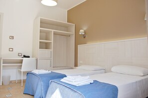 1 bedroom, in-room safe, iron/ironing board, WiFi - Double / twin room (without kitchen) (balestrate)