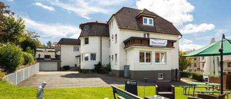 Fachada del alojamiento