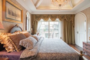 Villa | Schreibtisch, Verdunkelungsvorhänge, kostenloses WLAN, Bettwäsche