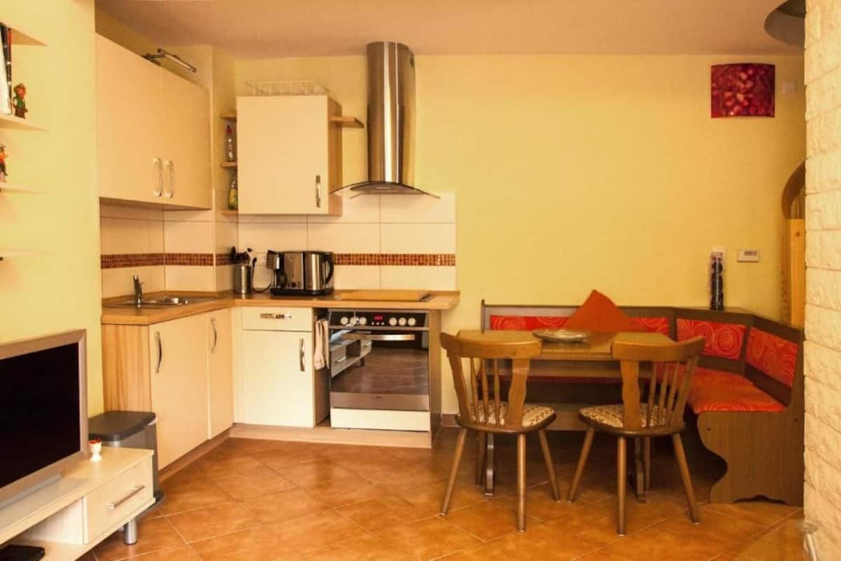 Casa, 2 habitaciones | Cocina privada