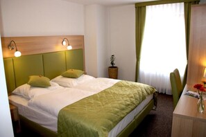 ห้องดับเบิล | โต๊ะทำงาน, Wi-Fi ฟรี, ผ้าปูที่นอน